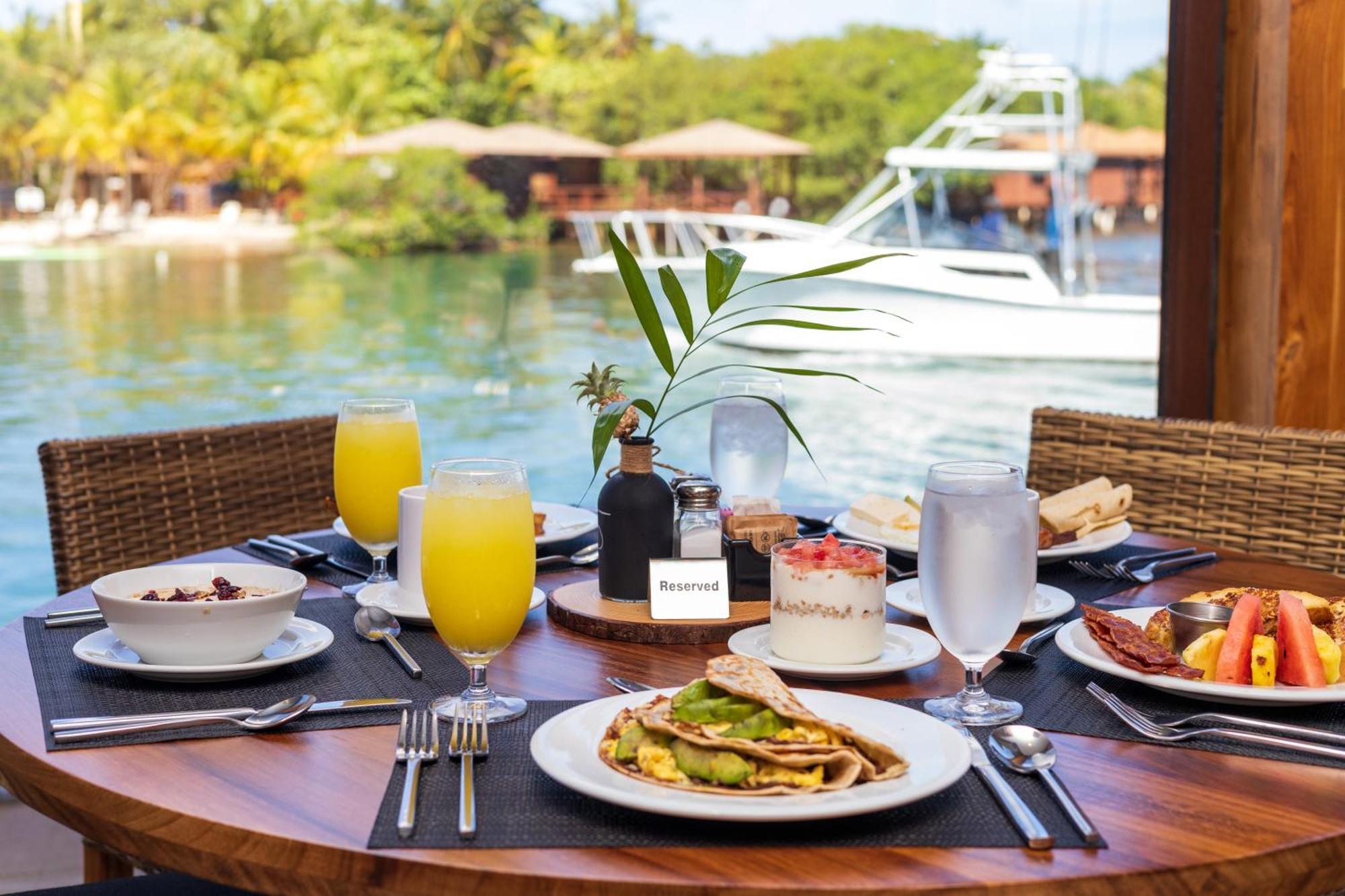 Anthony'S Key Resort Sandy Bay エクステリア 写真