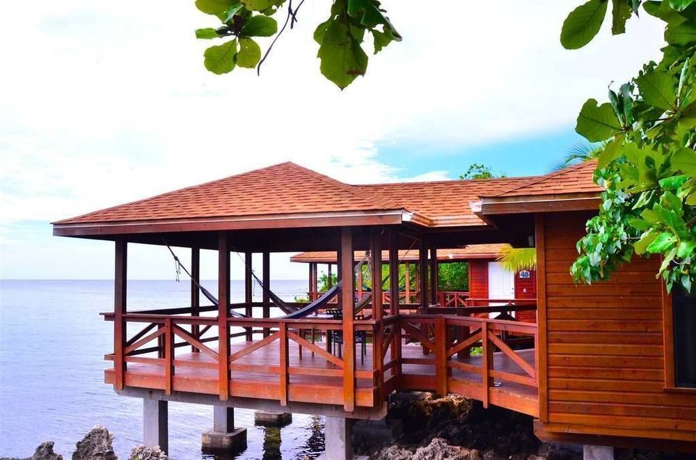 Anthony'S Key Resort Sandy Bay エクステリア 写真